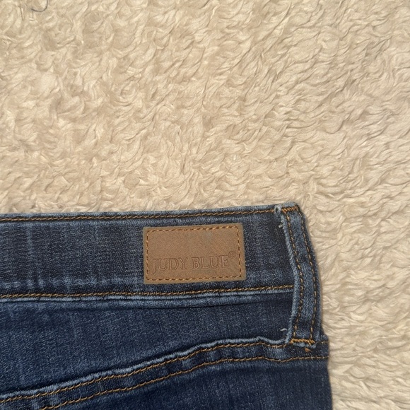 Judy Blue Jeans - Picture 5 of 5